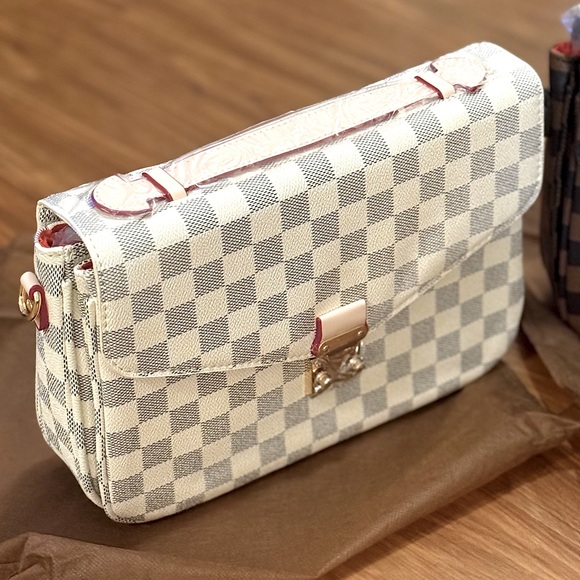 ‼️LAST ONE‼️🆕🌿CREAM/GRAY Leather Checkered Tote Crossbody Bag - Picture 10 of 17